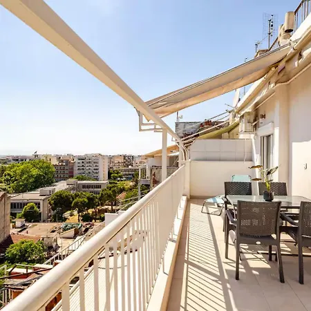 Modern & Spacious 8th-floor With Large Balcony Appartement
