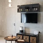 Modern Spacious 8th-floor With Large Balcony 1 Min To Metro Apartament