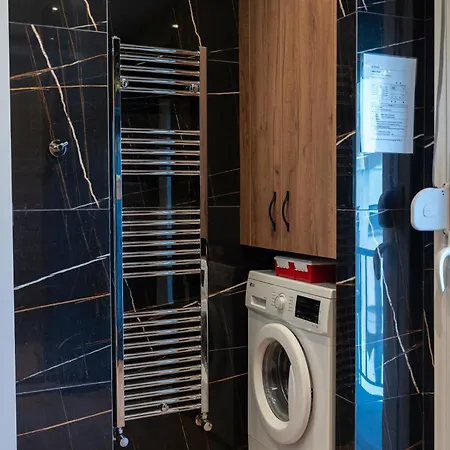 Διαμέρισμα Modern Spacious 8th-floor With Large Balcony 1 Min To Metro *