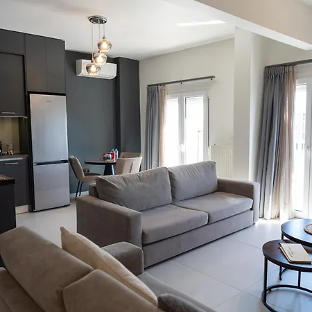 Modern Spacious 8th-floor With Large Balcony 1 Min To Metro Διαμέρισμα *