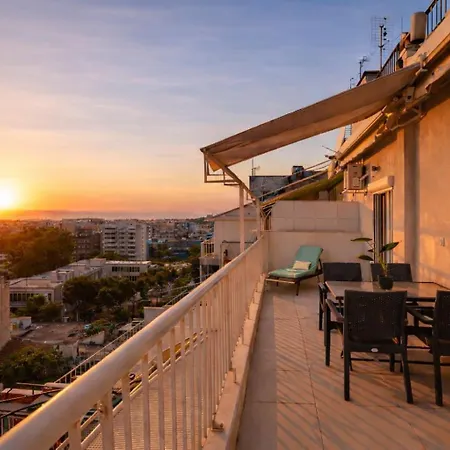 Modern & Spacious 8Th-Floor Apartment With Large Balcony Apartmán *
