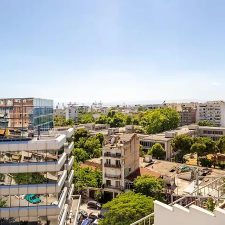 Modern & Spacious 8Th-Floor Apartment With Large Balcony Apartmán *