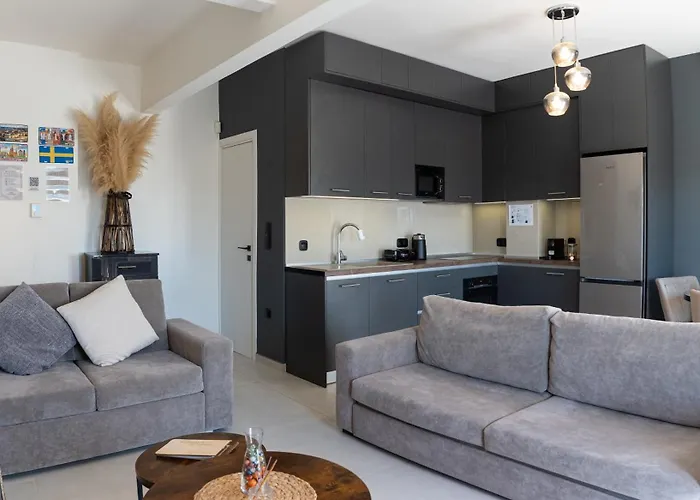 Modern Spacious 8th-floor With Large Balcony 1 Min To Metro